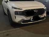 Hyundai Santa Fe 2021 года за 17 000 000 тг. в Костанай – фото 3