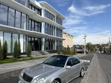 Mercedes-Benz E 55 AMG 2004 года за 9 000 000 тг. в Шымкент – фото 2