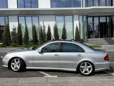Mercedes-Benz E 55 AMG 2004 года за 9 000 000 тг. в Шымкент – фото 12