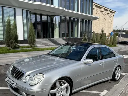 Mercedes-Benz E 55 AMG 2004 года за 9 000 000 тг. в Шымкент – фото 13