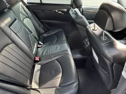 Mercedes-Benz E 55 AMG 2004 года за 9 000 000 тг. в Шымкент – фото 17