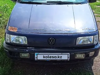 Volkswagen Passat, 1992