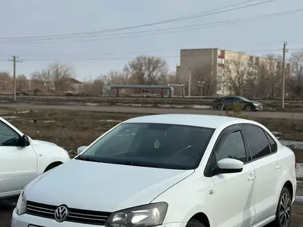 Volkswagen Polo 2014 года за 4 250 000 тг. в Уральск – фото 2