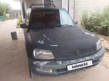 Toyota RAV4, 2000
