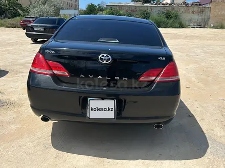 Toyota Avalon 2006 года за 5 500 000 тг. в Актау