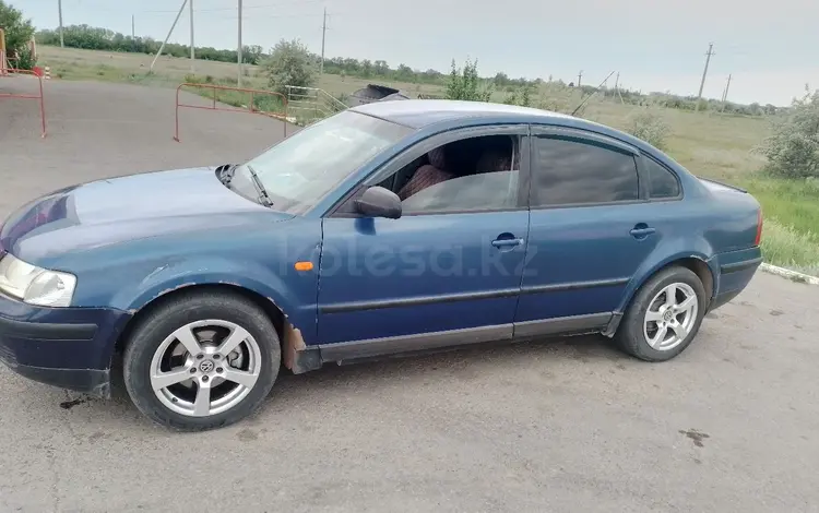 Volkswagen Passat 1997 годаfor1 800 000 тг. в Астана