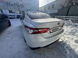 Toyota Camry 2019 годаfor12 000 000 тг. в Астана – фото 4