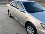 Toyota Camry 2003 года за 4 800 000 тг. в Атырау – фото 2