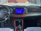 Toyota Camry 2003 года за 4 800 000 тг. в Атырау – фото 4