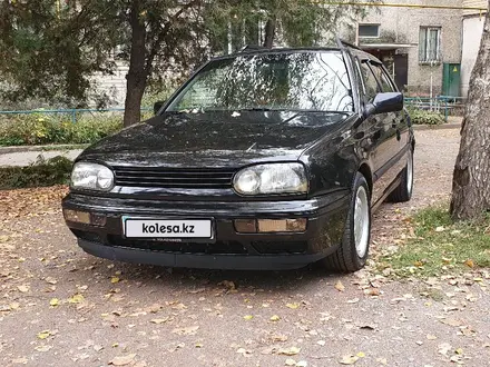 Volkswagen Golf 1995 года за 2 100 000 тг. в Алматы – фото 4