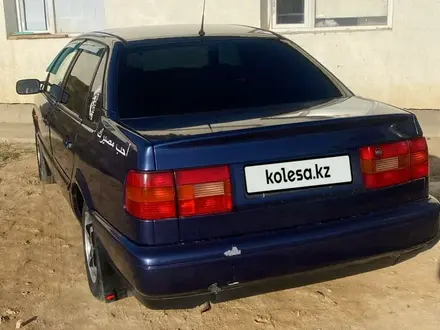 Volkswagen Passat 1994 года за 800 000 тг. в Актау – фото 5