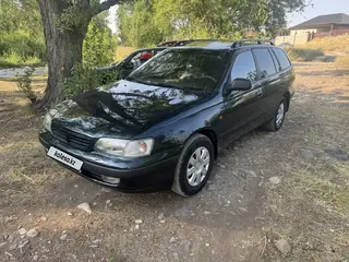 Toyota Carina E