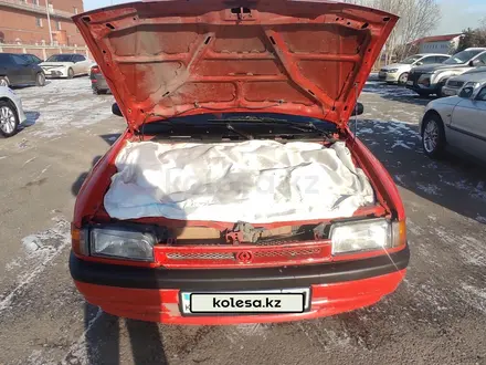 Mazda 323 1993 года за 1 300 000 тг. в Астана – фото 8