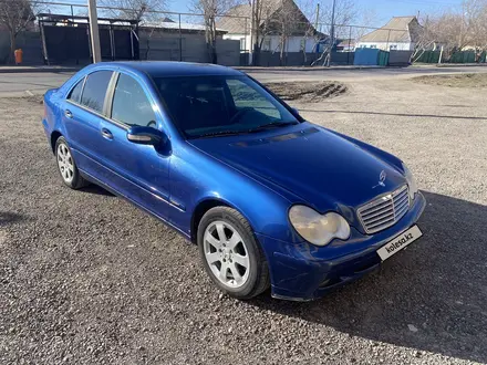 Mercedes-Benz C 220 2002 года за 2 700 000 тг. в Астана