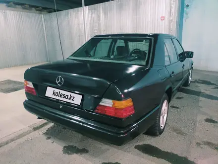 Mercedes-Benz E 230 1990 года за 1 000 000 тг. в Шымкент – фото 4
