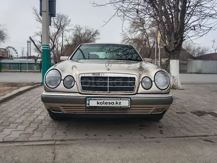 Mercedes-Benz E 280 1997 года за 3 850 000 тг. в Кызылорда – фото 13