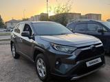 Toyota RAV4 2021 годаүшін12 700 000 тг. в Астана – фото 3