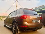 Volkswagen Touareg 2011 года за 10 000 000 тг. в Алматы – фото 3