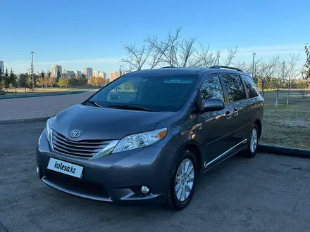 Toyota Sienna 2015 года за 13 500 000 тг. в Атырау – фото 3