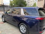 Kia Carnival 2023 годаfor21 900 000 тг. в Астана – фото 2