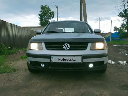 Volkswagen Passat 1997 года за 1 500 000 тг. в Макинск – фото 7