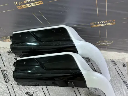 Накладка бампера Superior Heritage Lexus LX570 за 140 000 тг. в Алматы