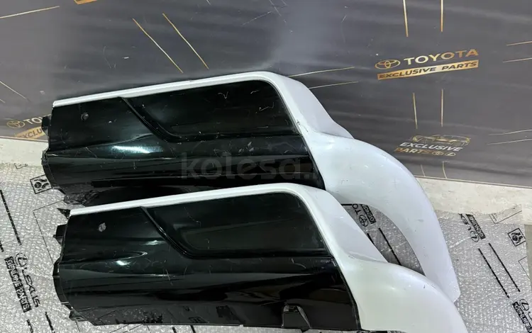 Накладка бампера Superior Heritage Lexus LX570 за 140 000 тг. в Алматы