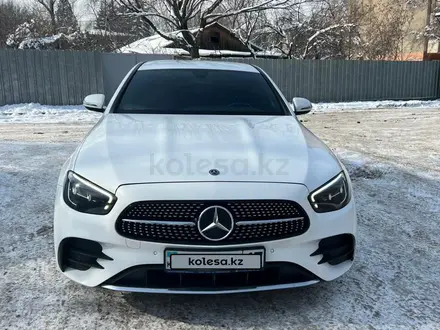 Mercedes-Benz E 200 2021 года за 26 000 000 тг. в Шымкент – фото 3