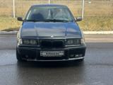 BMW 318 1993 годаүшін1 000 000 тг. в Астана