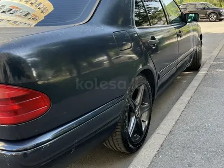 Mercedes-Benz E 240 1999 года за 3 300 000 тг. в Алматы – фото 16