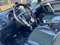 Toyota Land Cruiser Prado 2013 года за 13 000 000 тг. в Актобе – фото 8