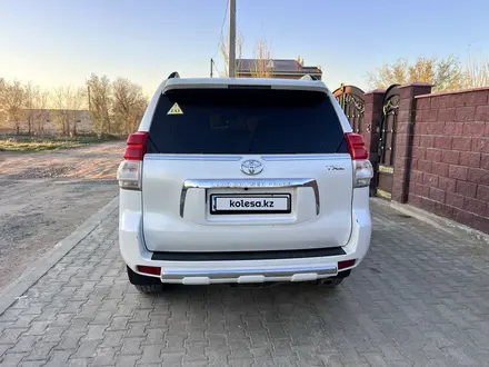 Toyota Land Cruiser Prado 2013 года за 13 000 000 тг. в Актобе – фото 2
