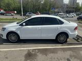 Volkswagen Polo 2015 года за 5 700 000 тг. в Алматы