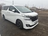 Toyota Vellfire 2017 годаүшін12 500 000 тг. в Атырау