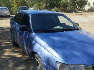 Toyota Carina E
