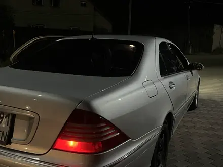 Mercedes-Benz S 320 2000 года за 4 200 000 тг. в Караганда – фото 11