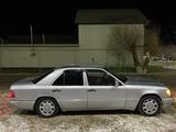 Mercedes-Benz E 220 1993 годаfor2 100 000 тг. в Кызылорда
