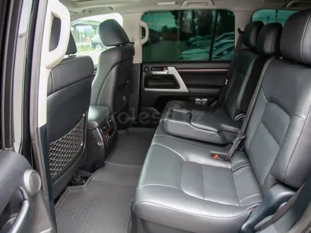 Toyota Land Cruiser 2018 года за 34 990 000 тг. в Алматы – фото 11