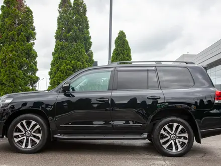 Toyota Land Cruiser 2018 года за 34 990 000 тг. в Алматы – фото 4