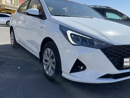 Hyundai Accent 2020 года за 8 150 000 тг. в Тараз – фото 2