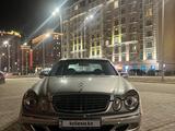 Mercedes-Benz E 320 2002 года за 4 200 000 тг. в Актау – фото 2