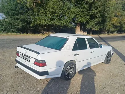 Mercedes-Benz E 230 1991 года за 1 750 000 тг. в Тараз – фото 5