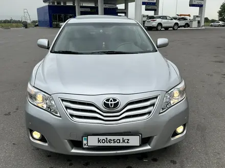 Toyota Camry 2010 года за 8 700 000 тг. в Алматы