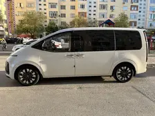 Hyundai Staria, 2022