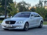 Mercedes-Benz S 500 2005 годаfor7 500 000 тг. в Актау – фото 2