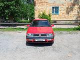 Volkswagen Vento 1995 года за 1 100 000 тг. в Караганда – фото 2