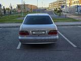 Mercedes-Benz E 280 2002 года за 4 000 000 тг. в Туркестан – фото 2