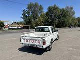 Toyota Hilux 2001 года за 3 300 000 тг. в Алматы – фото 4
