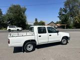 Toyota Hilux 2001 года за 3 300 000 тг. в Алматы – фото 3