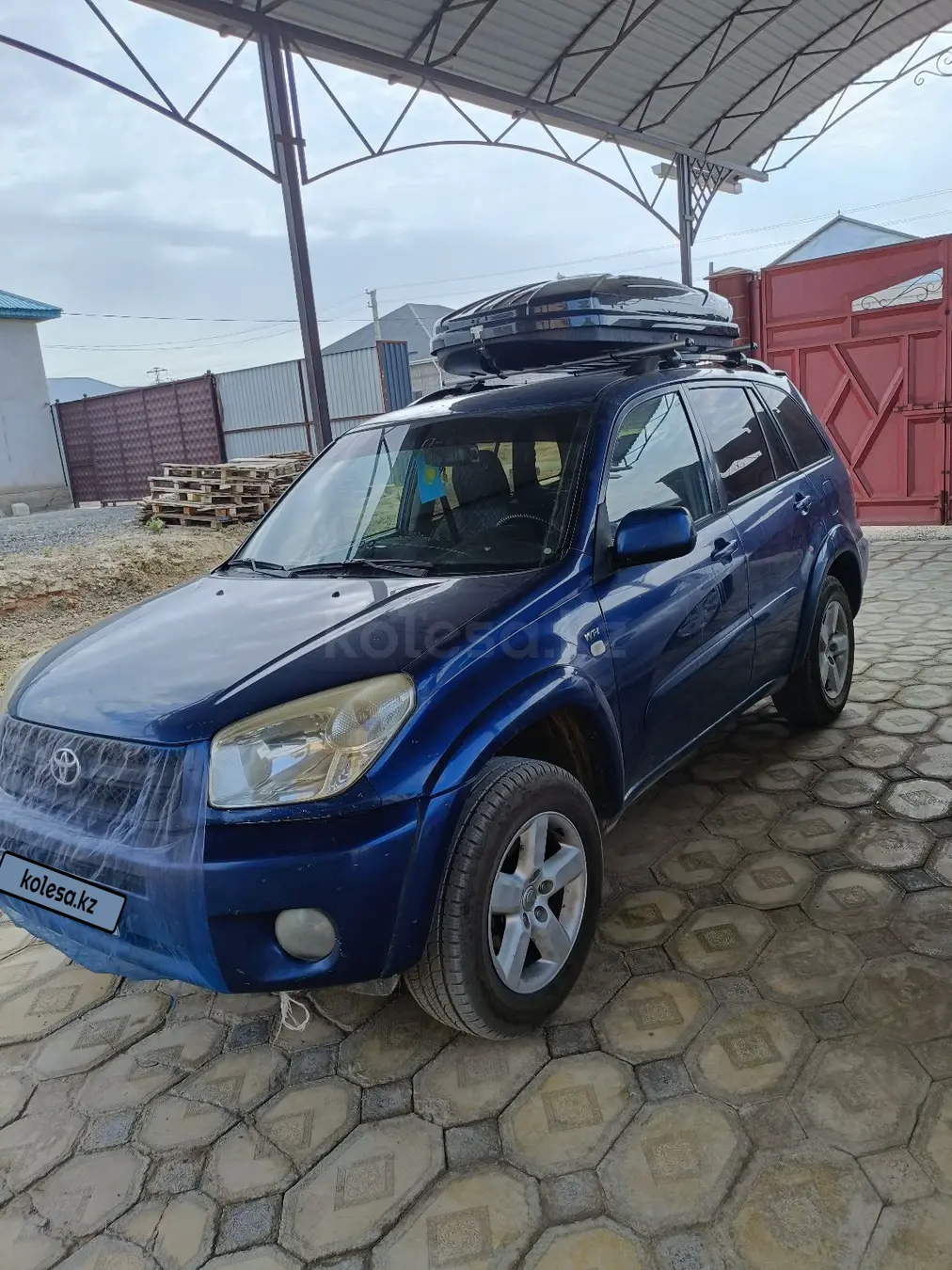Toyota RAV4, 2004